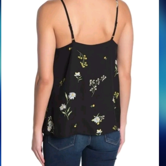 SOCIALITE BLACK FLORAL BLOUSE/  M. - Picture 2 of 11